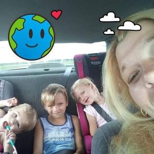 Meet your Posher, Melissa